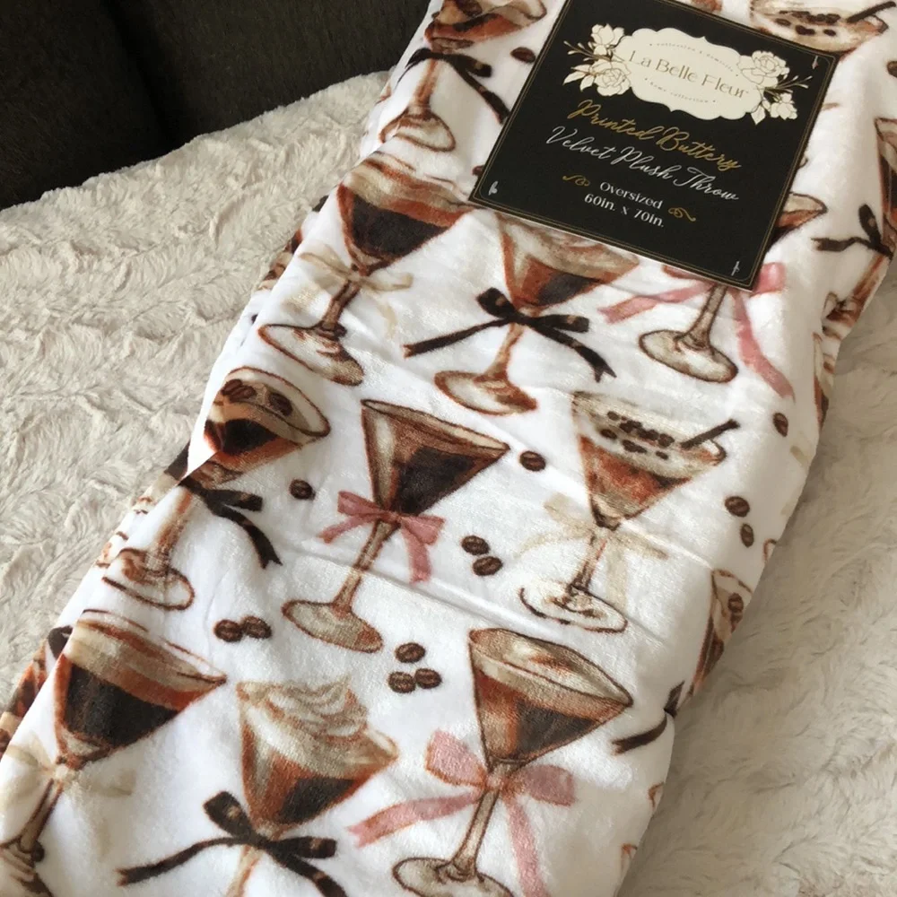 Espresso Martini Plush Throw Blanket - White & Brown Printed